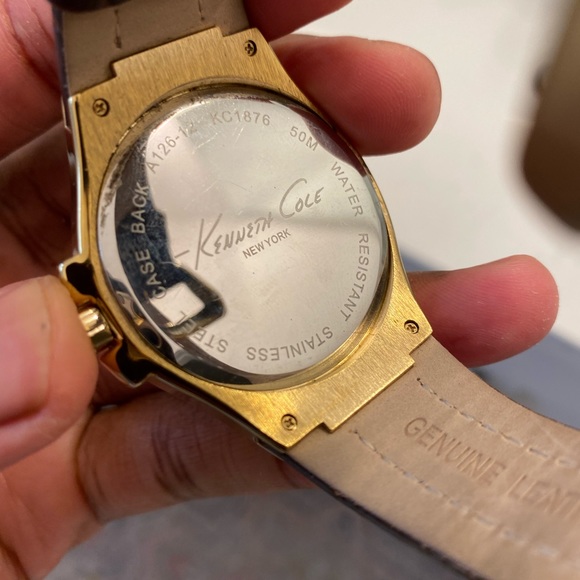 Women’s Michael Kors Watch - Picture 4 of 5